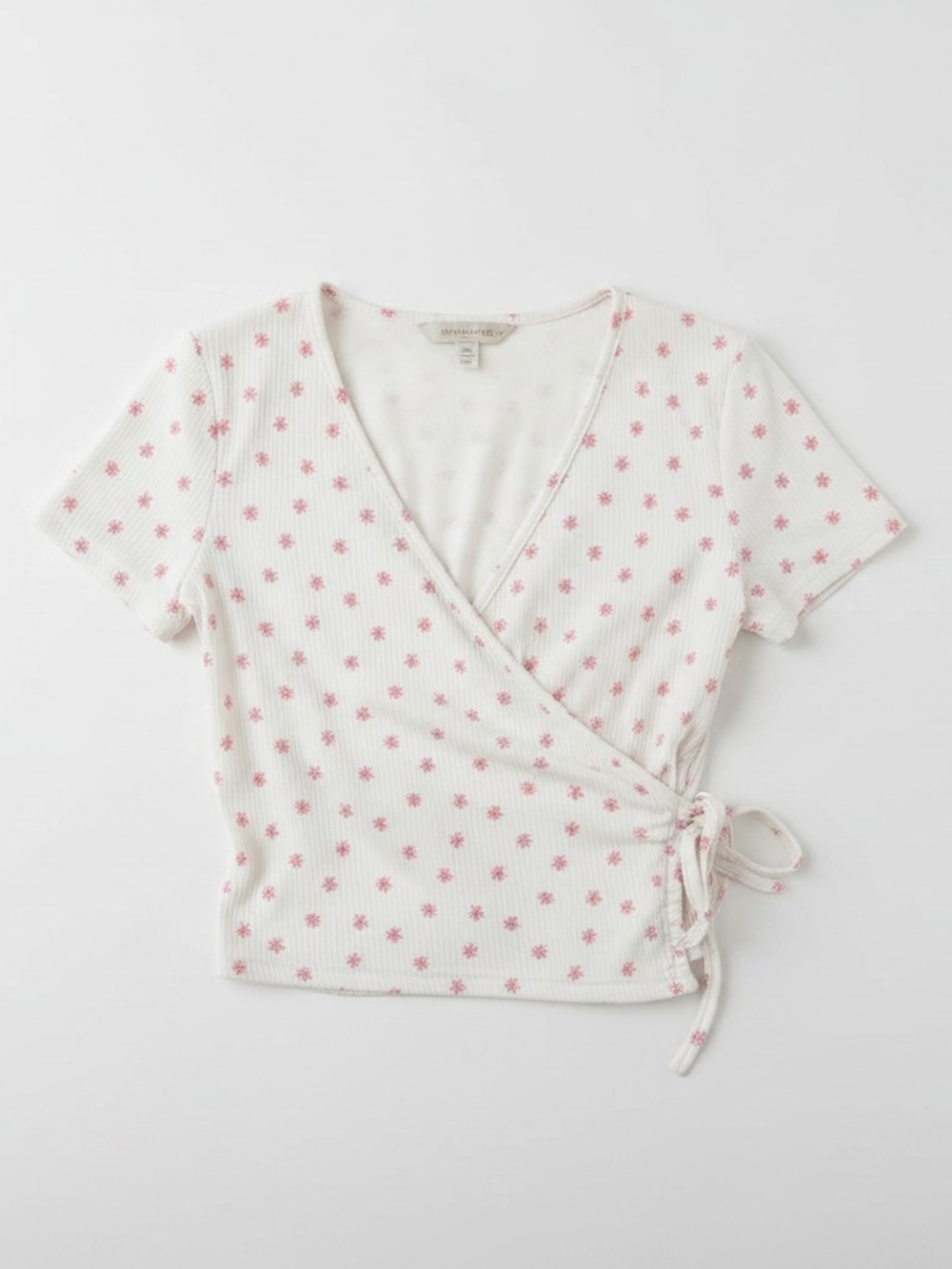 Ribbed White Wrap Crop Top with Pink Daisy Print